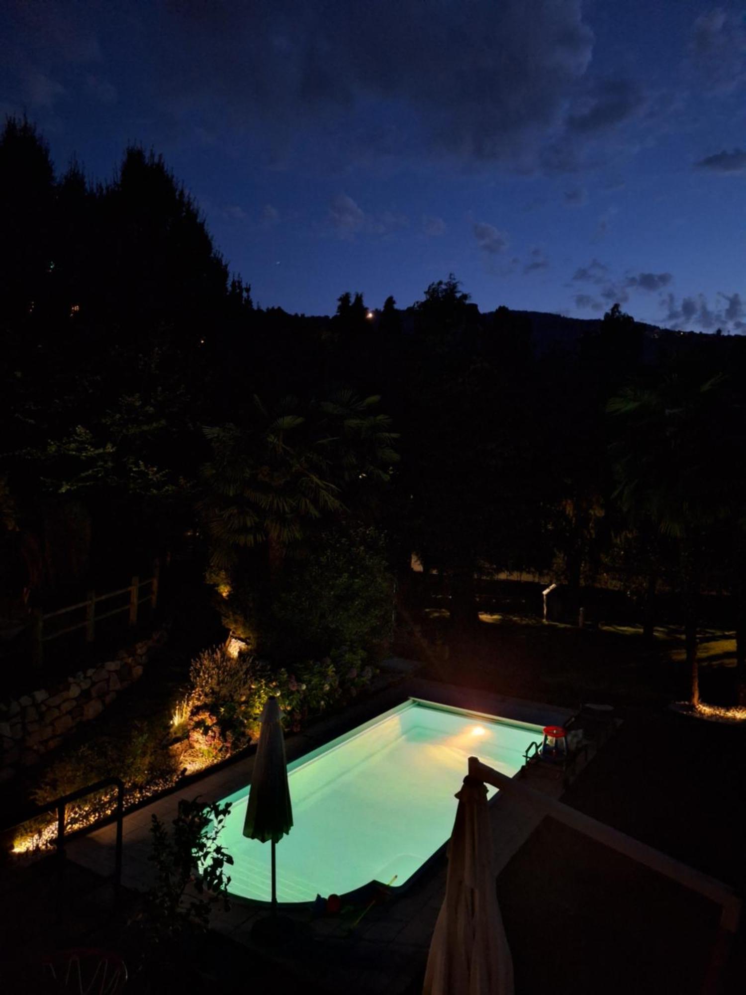 La Dependance Immersa Nel Parco Della Villa Isabella ストレーザ エクステリア 写真